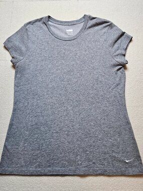 Nike Fit Dry gray tee - size Large